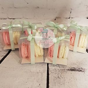 Cakes By Analize ft. our small cupcake box!