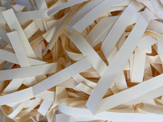 Desert Yellow Shredded Paper (90 grams)