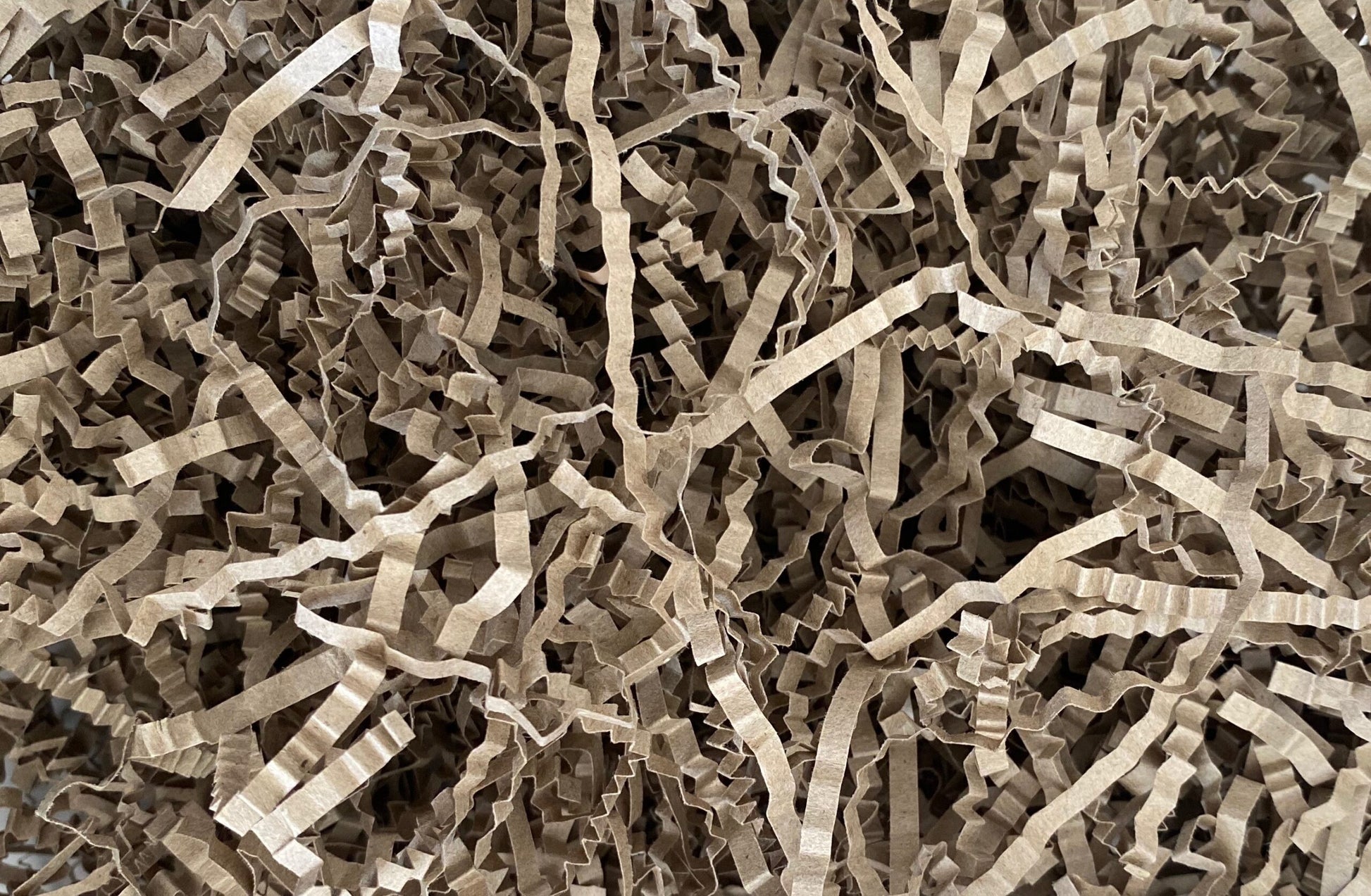 Kraft colour crinkle shredded paper box filler 00 gram packet