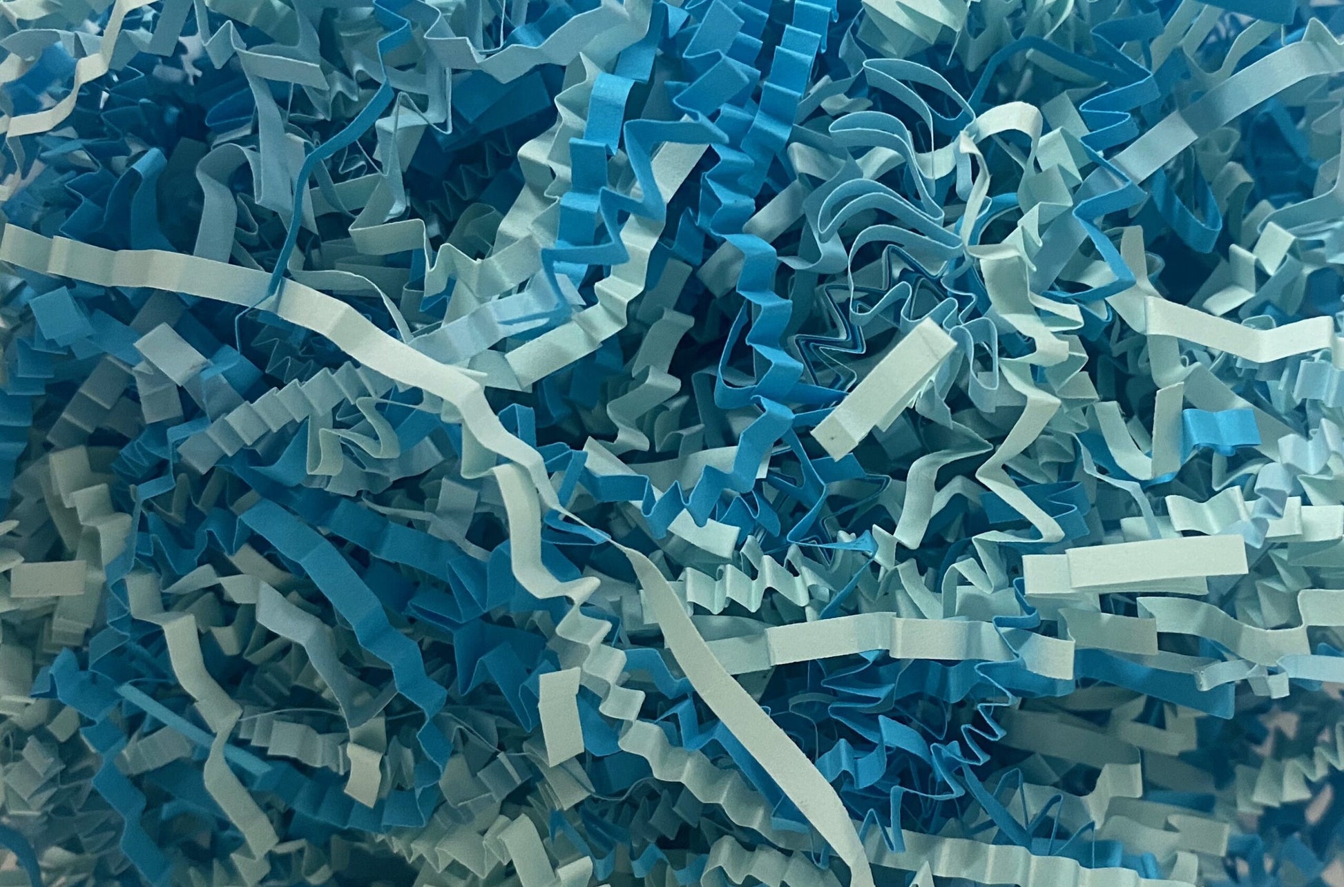 Blue infusion crinkle crinkle shredded paper box filler 100 gram packet