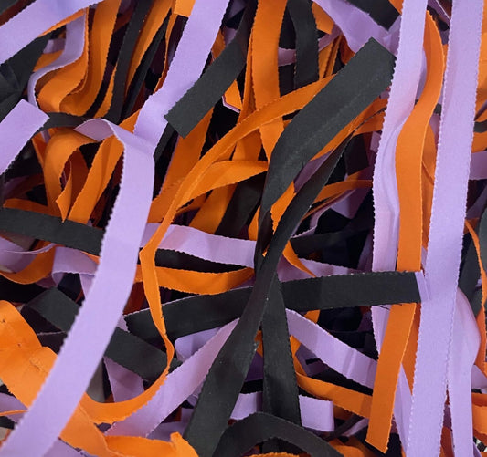 Trick or Treat Shredded Paper (90 grams)
